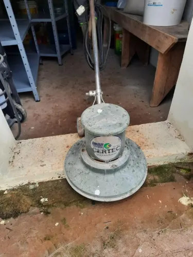 Vendo máquina de limpeza