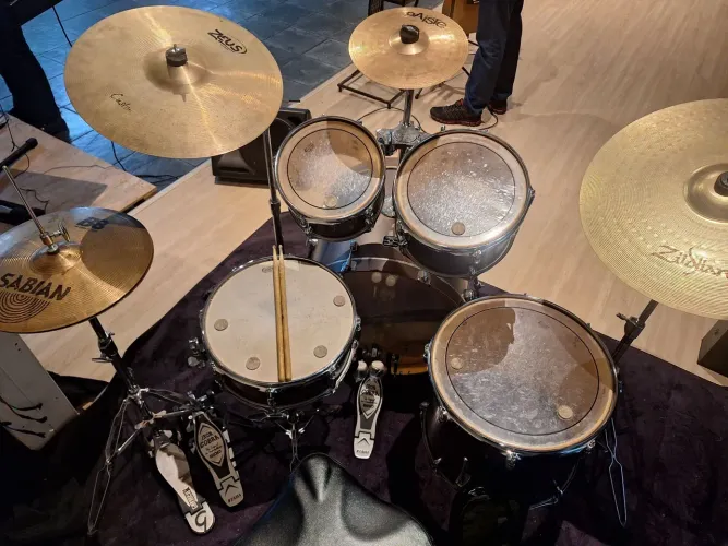 Bateria gretsch pedal duplo airon cobra 600