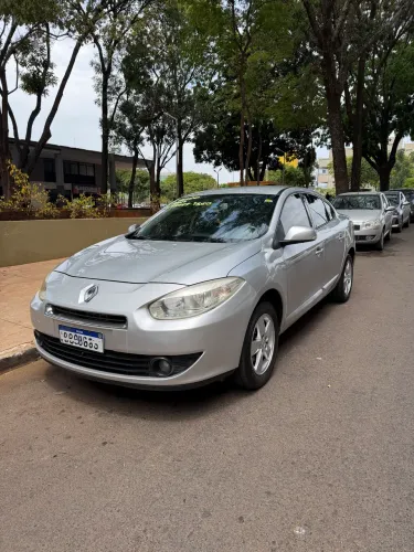 Renault Fluence Sed. Dynamique 2.0 16V Flex Mec. 2014