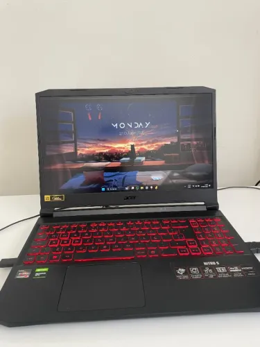Notebook Gamer Acer Nitro 5 Impecável! Ryzen 5 5600H + 16GB RAM + GTX 1650