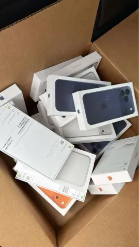 iPhone 17 pro Max lacrados! Aceito trocas e cartão.
