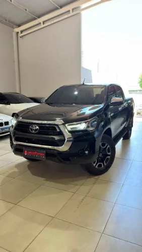 Toyota Hilux CD SRX 4X4 2.8 TDI 16V Diesel Aut. 2022