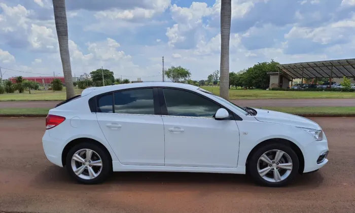 Chevrolet Cruze HB Sport LT 1.8 16V Flexp. 5P AUT 2015