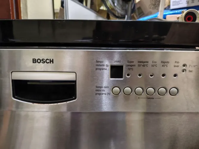 Máquina lavar louça Boscch.