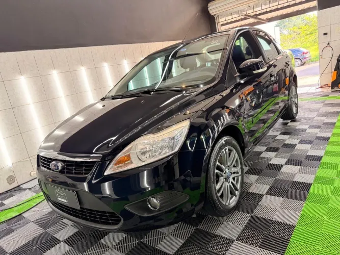 Ford Focus Sedan 2.0 16v/2.0 16V Flex 4P Aut. 2012