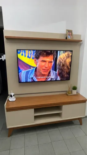 Rack com painel para tv