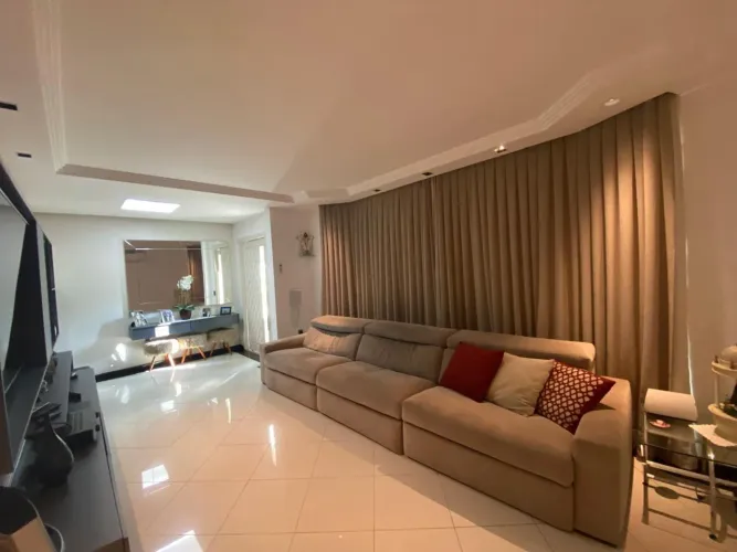 Casa com 5 dormitórios à venda, 308 m² por R$ 1.650.000 - Vila Valqueire - Rio de Janeiro/