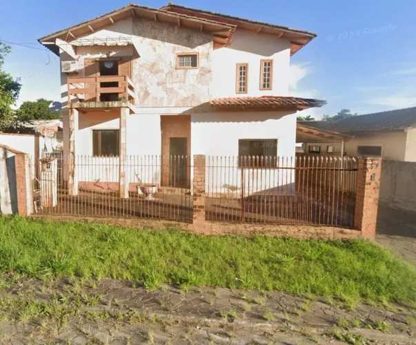 Casa (Alvenaria), com 4 quartos e 1 banheiros à Venda, 100 m² em Criciúma/SC