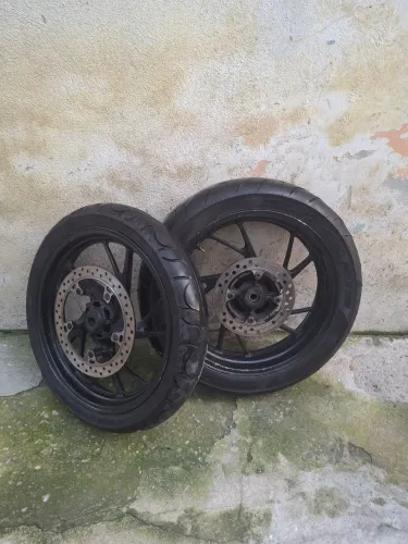 Rodas CB Twister 250 CBS