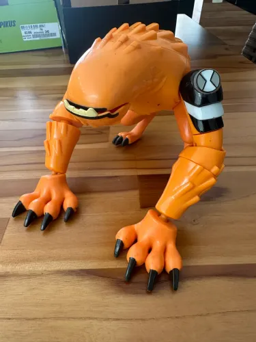 Boneco Ben 10 - Besta Metamorfigura - Original BANDAI (Usado)