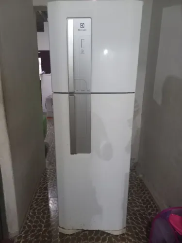 VENDE-SE GELADEIRA ELETROLUX