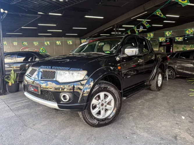 Mitsubishi L200 Triton HPE 3.5 CD V6 24V Flex Aut. 2013