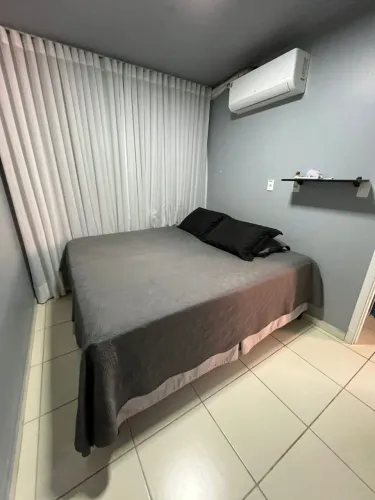 Cama box king com molas ensacadas 2,03 x 1,93 cm