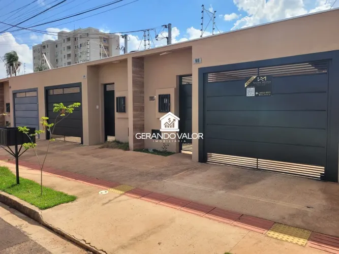 Casa c/ planejados, c/ Suíte + 2 quartos ao lado do Parque Soter