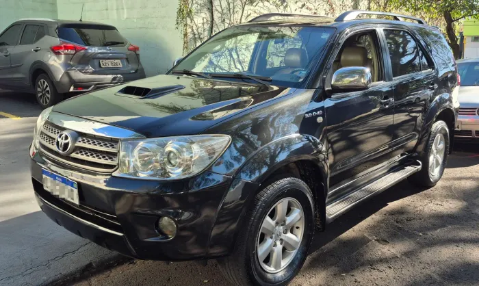 Toyota Hilux SW4 SRV D4-d 4X4 3.0 TDI Dies. AUT 2009