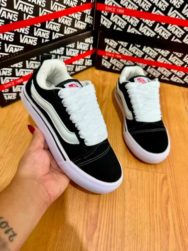 Tênis Vans Knu