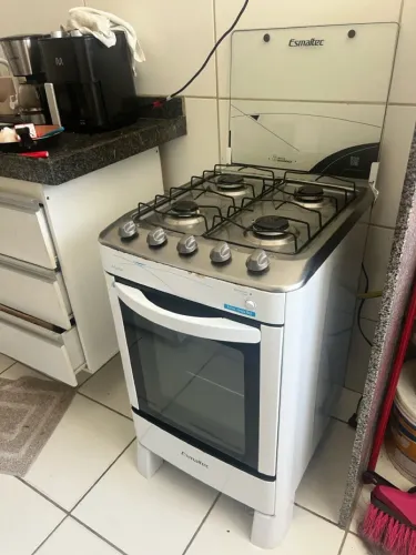 Fogão 4 bocas novinho