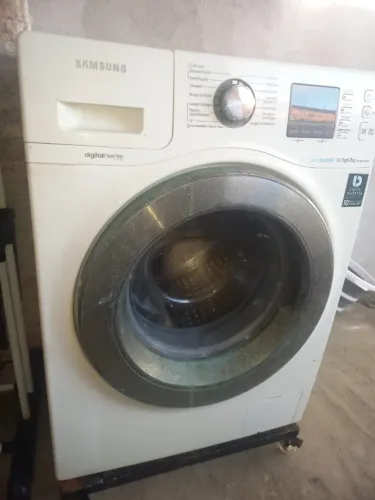 Máquina Samsung Lava e Seca 10kg - Para conserto ou retirada de peças