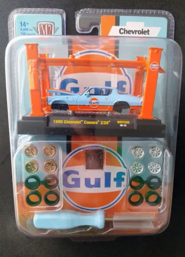 M2 Machines - 1980 Chevrolet Camaro Z/28 Gulf!