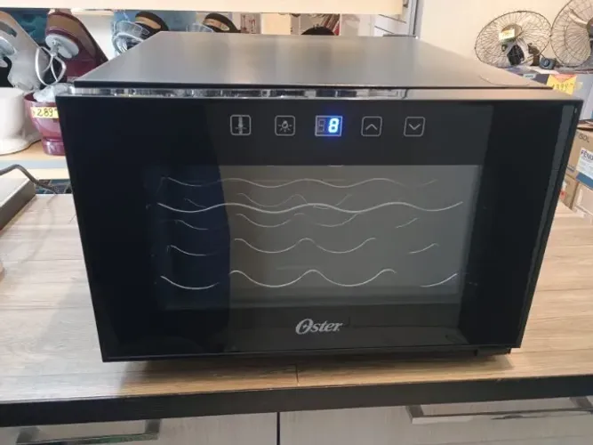 Adega Horizontal Oster Mod. OADE081 -  8 Garrafas - Bivolt