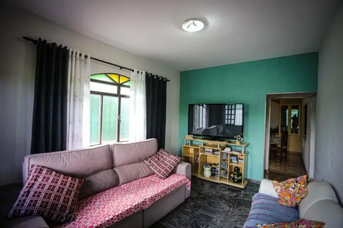 Casa à Venda - Ermelinda, 4 Quartos, 243 m2