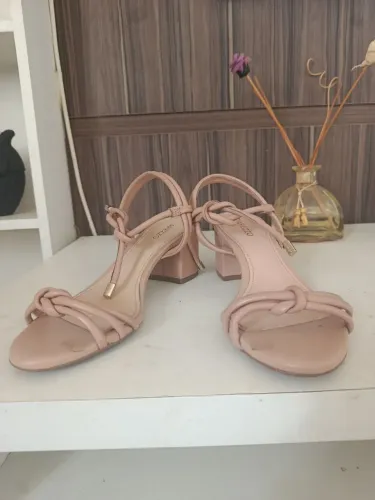 Sandália AREZZO 36