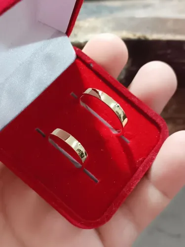 ALIANÇAS DE OURO 18K - MODELO RETA | FABRICAÇÃO SOB MEDIDA