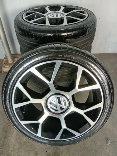 Rodas aro 17 ,pneus 80% 205/45 R17