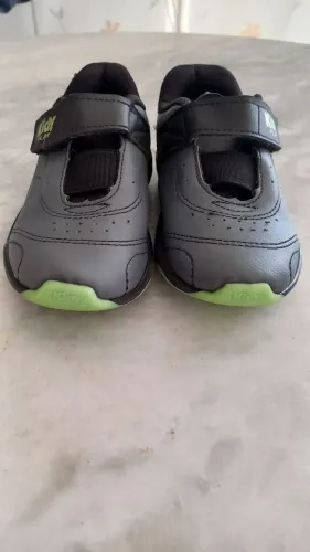 Vende-se um tênis infantil masculino kidy play 