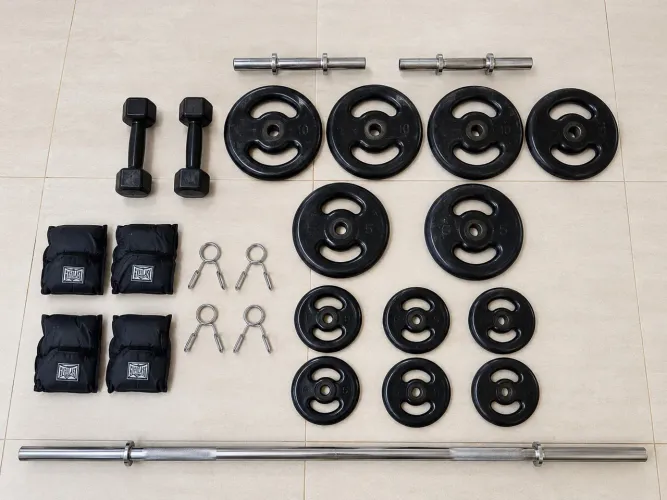 Kit Musculação 50 kg Anilhas + Barras, Halteres e Caneleiras
