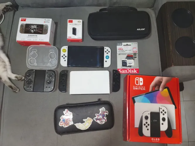 Nintendo switch OLED + acessórios 