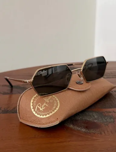 Óculos de Sol Ray-Ban Original Yevi Bio-Based Dourado
