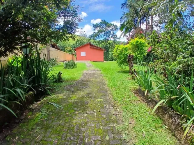 São Francisco Xavier: Chácara em Zona Mista (ZM4) no Coração da Vila!