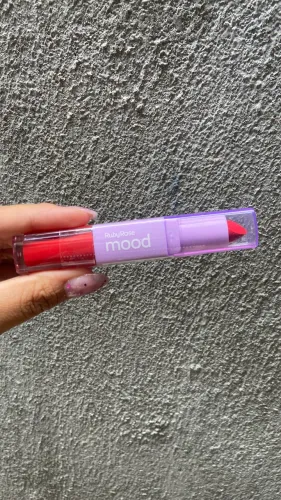Batom matte Ruby Rose Mood 2em1 cor vermelho 