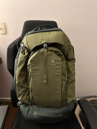 Mochila Deuter Aviant Access Pro 70L + Daypack | Verde | Excelente Estado