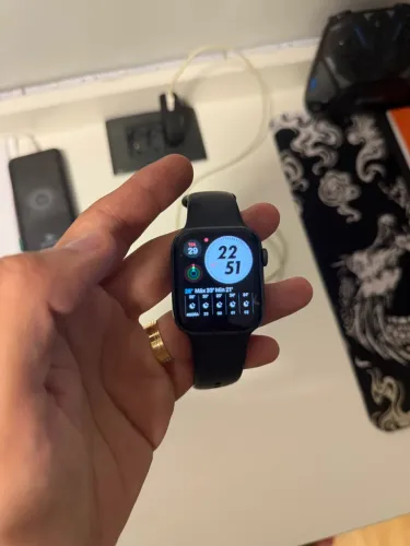 APPLE WATCH - SÉRIES 4 , 44 MM
