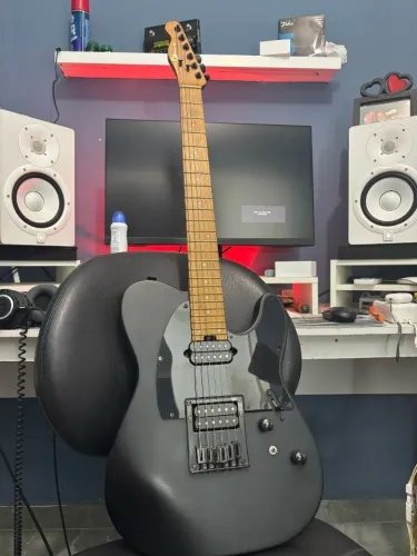 Guitarra Charvel Pro-mod 24hh