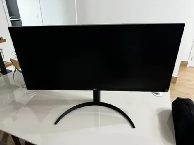 Monitor: LG 34WP550-B, UltraWide 34"