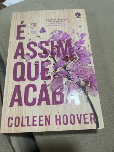 Livro É assim que acaba.