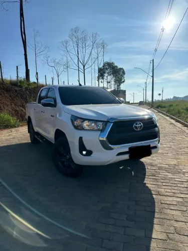 Toyota Hilux CD SR 4X4 2.8 TDI Diesel Aut. 2022
