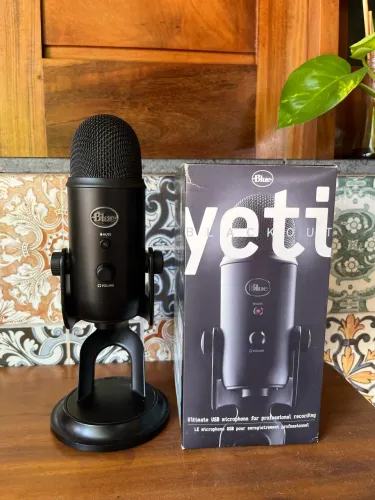 Microfone Blue Yeti Pro - Preto 