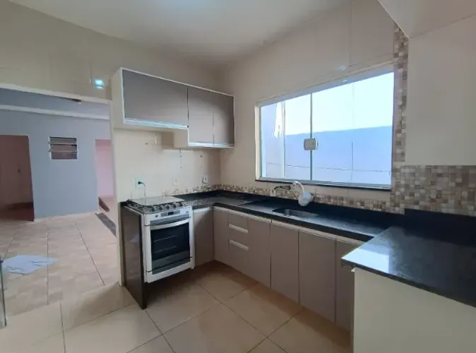 Casa Térrea - Jd. Paulista - Sorocaba - SP - com armários modulados + Ar Condicionado
