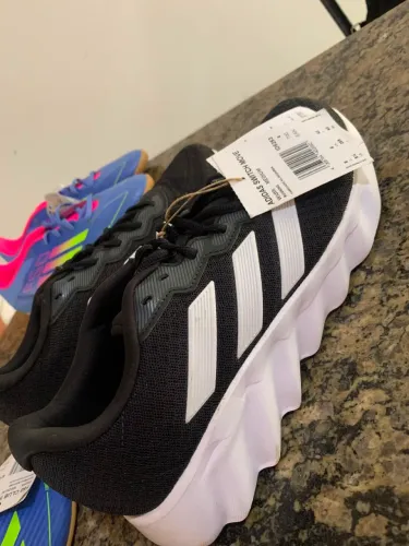 Vende de tênis adidas original
