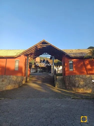 BROGNOLI VENDE - CASA EM CONDOMÍNIO EM SANTO ANTÔNIO DE LISBOA