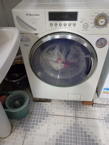 Lava e seca Eletrolux 9kg