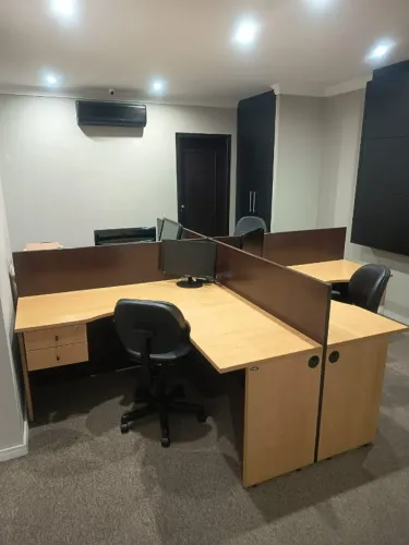 Mesa Ilha para 4 lugares (com infra elétrica e lógica)