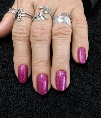 Precisa de manicure