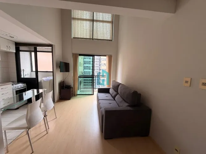 Apartamento duplex Moema Passaros