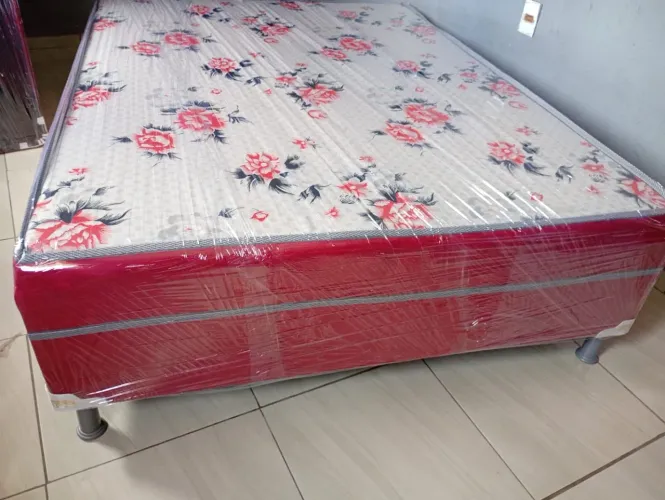 Cama box apenas 350$ 