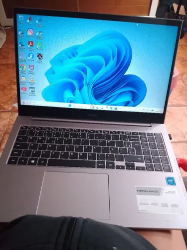 notebook Samsung book E20